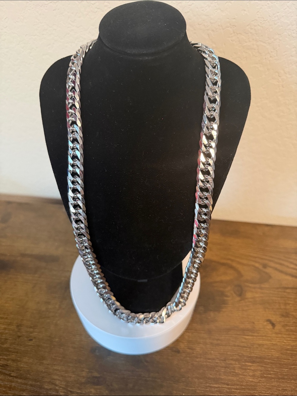 Stainless Steel Cuban Link Chain Necklace - Men's Accessory